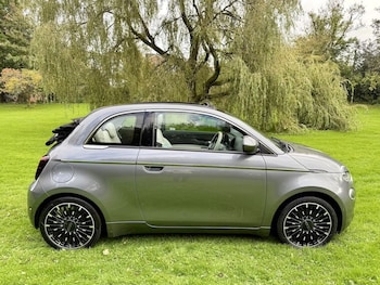 2022 (22) - 42kWh La Prima Convertible 2dr Electric Auto (118 ps)