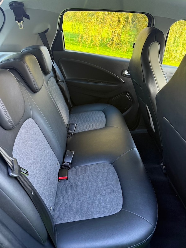 Used Renault Zoe 2022 for sale - 76325882: Photo 13