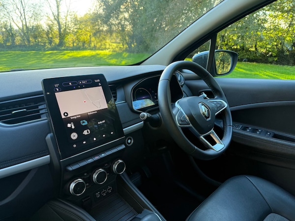 Used Renault Zoe 2022 for sale - 76325882: Photo 5