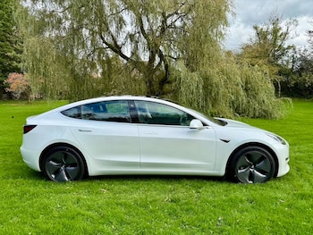 2020 (70) - Long Range AWD 4dr Auto