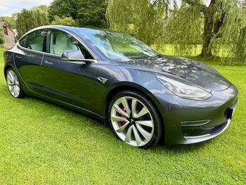 Used Tesla Model 3 2019 for sale - 75536827: Photo
