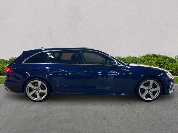 Used Audi A4 2022 for sale - 76300738: Photo 3