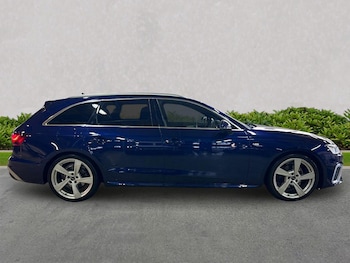 Used Audi A4 2022 for sale - 76300738: Photo