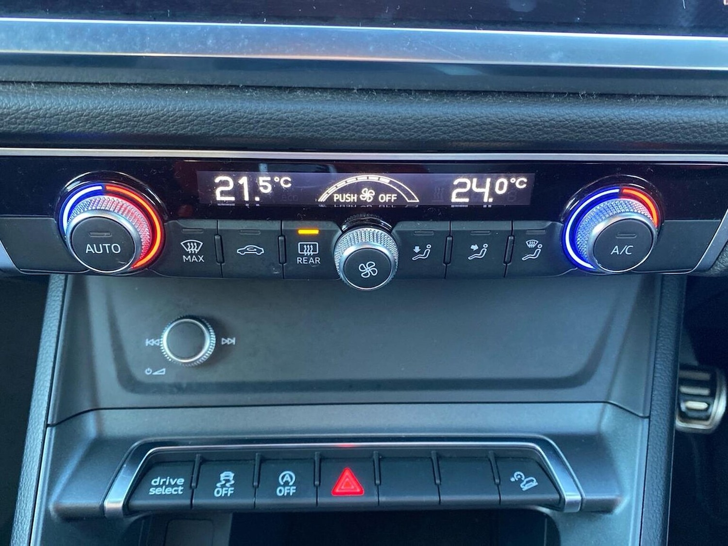 Used Audi Q3 2021 for sale - 76974543: Photo 12