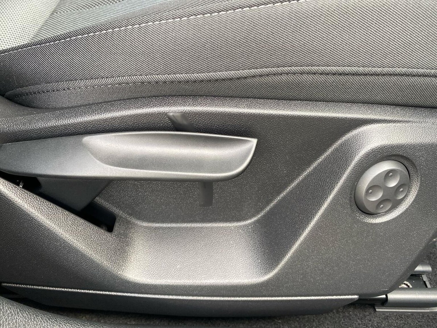 Used Audi Q2 2025 for sale - 76699381: Photo 30