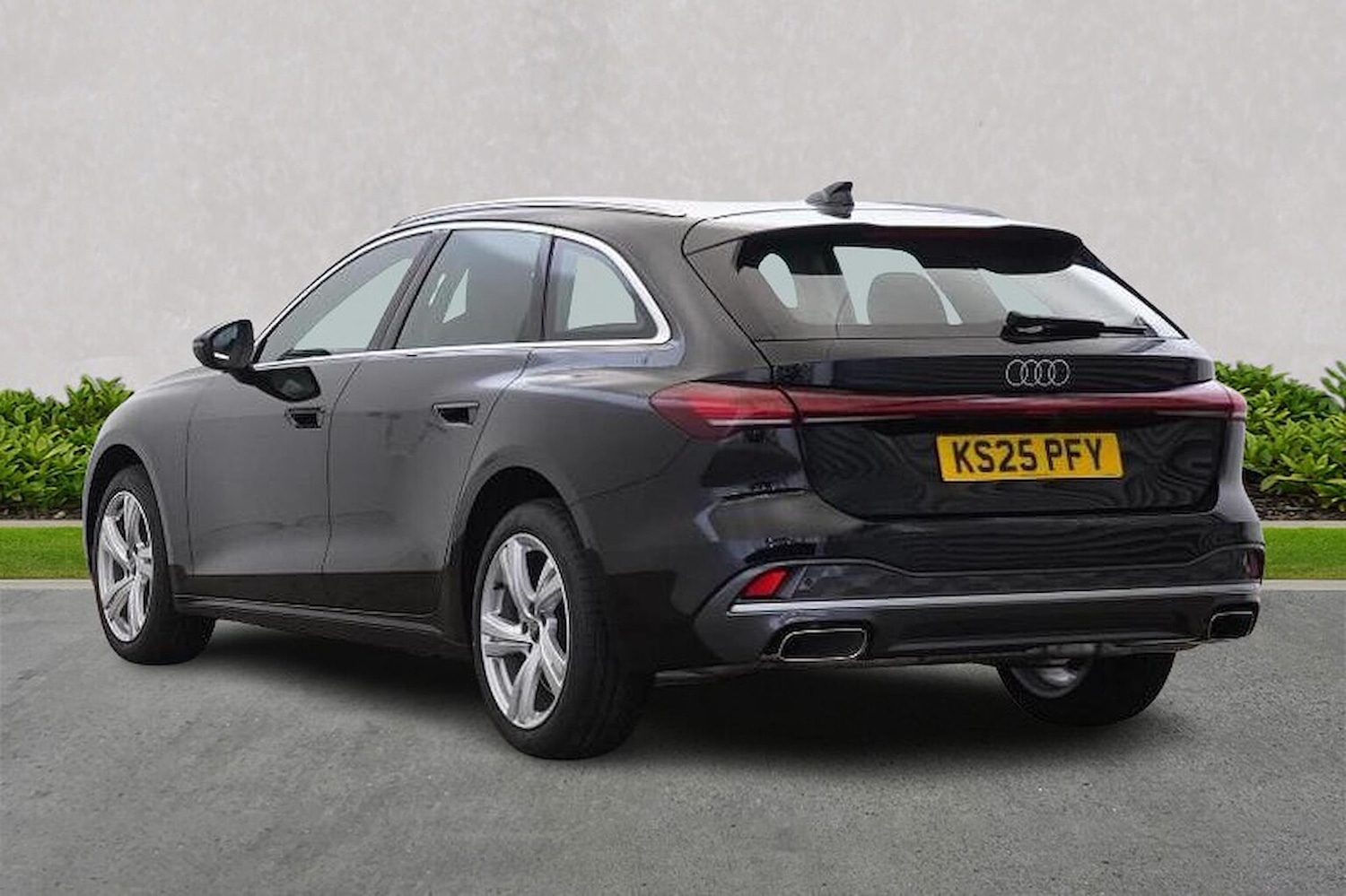 Used Audi A5 2025 for sale - 76070122: Photo 2
