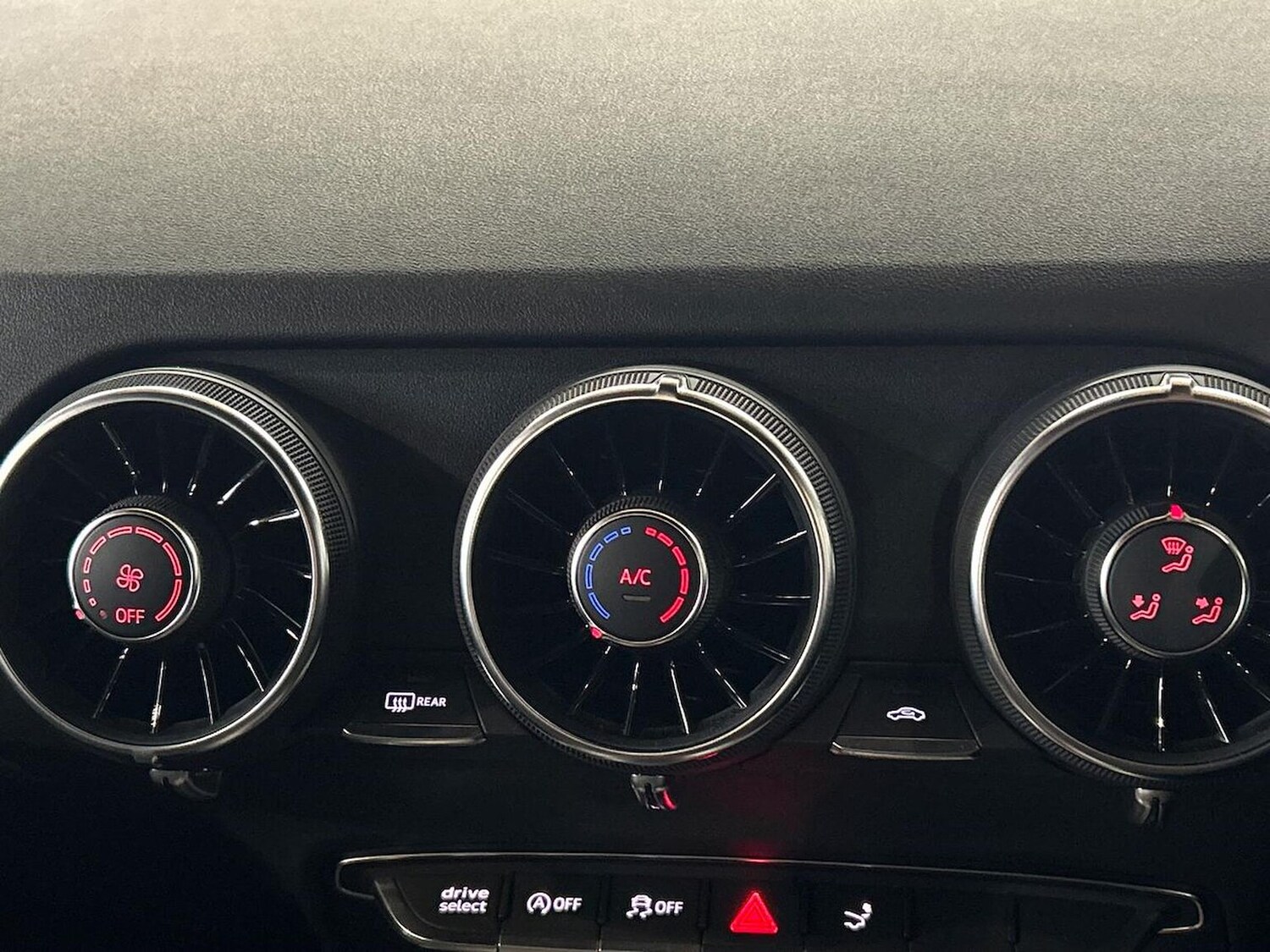 Used Audi TT 2023 for sale - 76149537: Photo 12