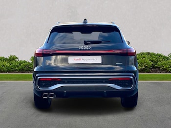 Used Audi Q5 2025 for sale - 79379621: Photo
