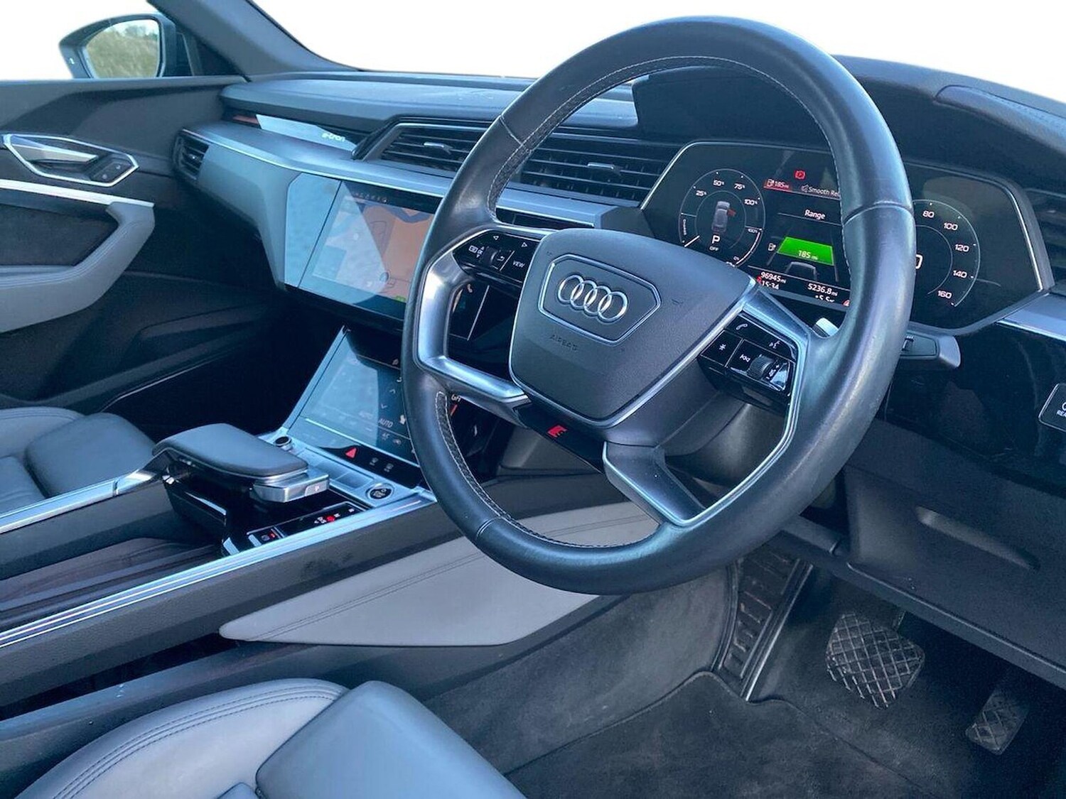 Used Audi e-tron 2021 for sale - 76809364: Photo 15