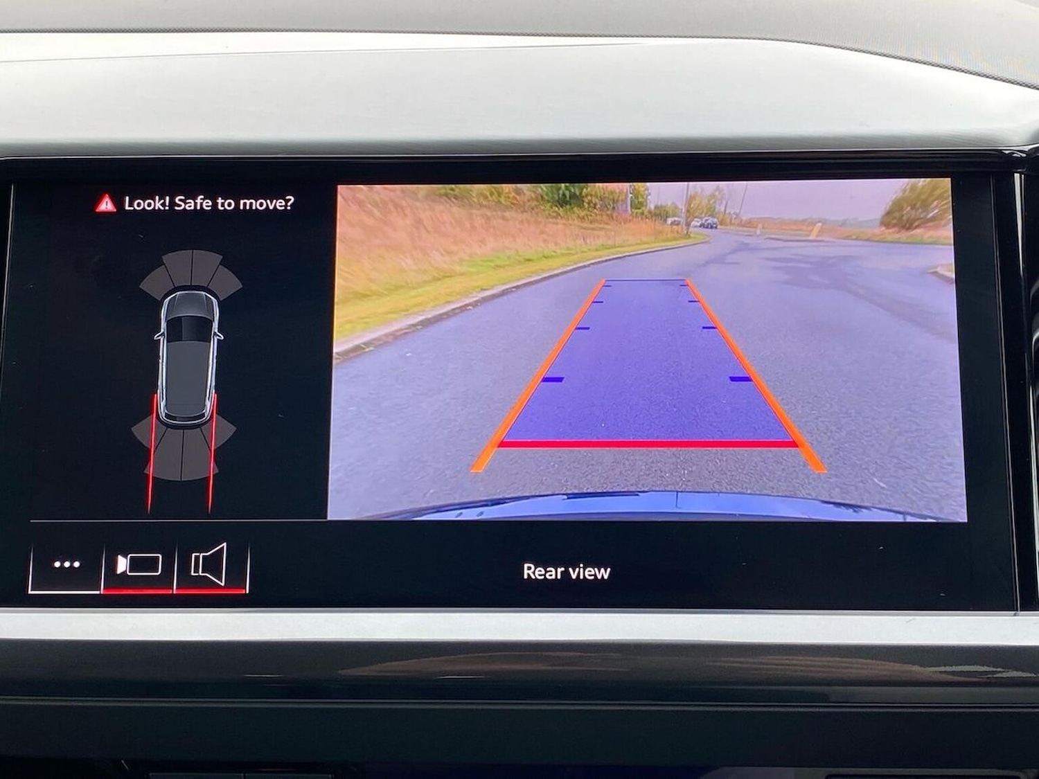 Used Audi Q4 e-tron 2025 for sale - 76699374: Photo 23