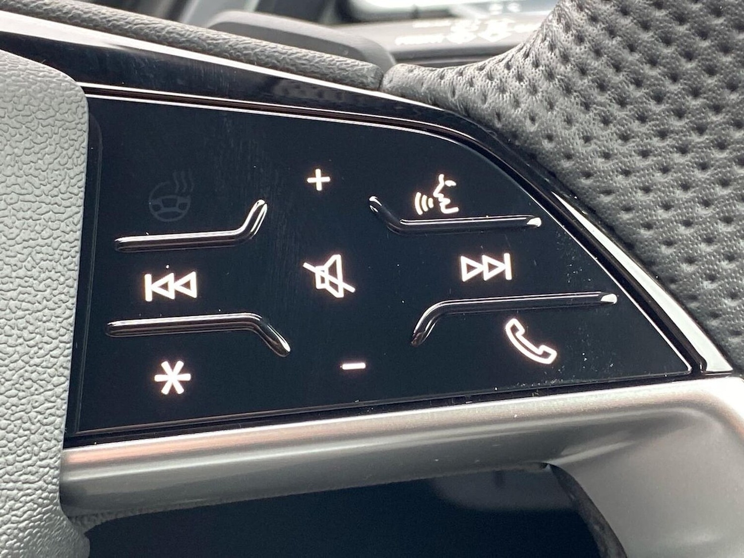 Used Audi Q4 e-tron 2025 for sale - 76699374: Photo 26