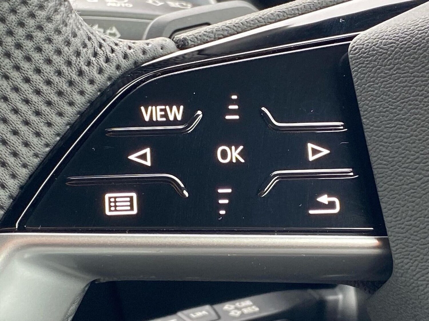 Used Audi Q4 e-tron 2025 for sale - 76699374: Photo 27