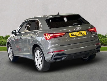 Used Audi Q3 2023 for sale - 76149554: Photo 2