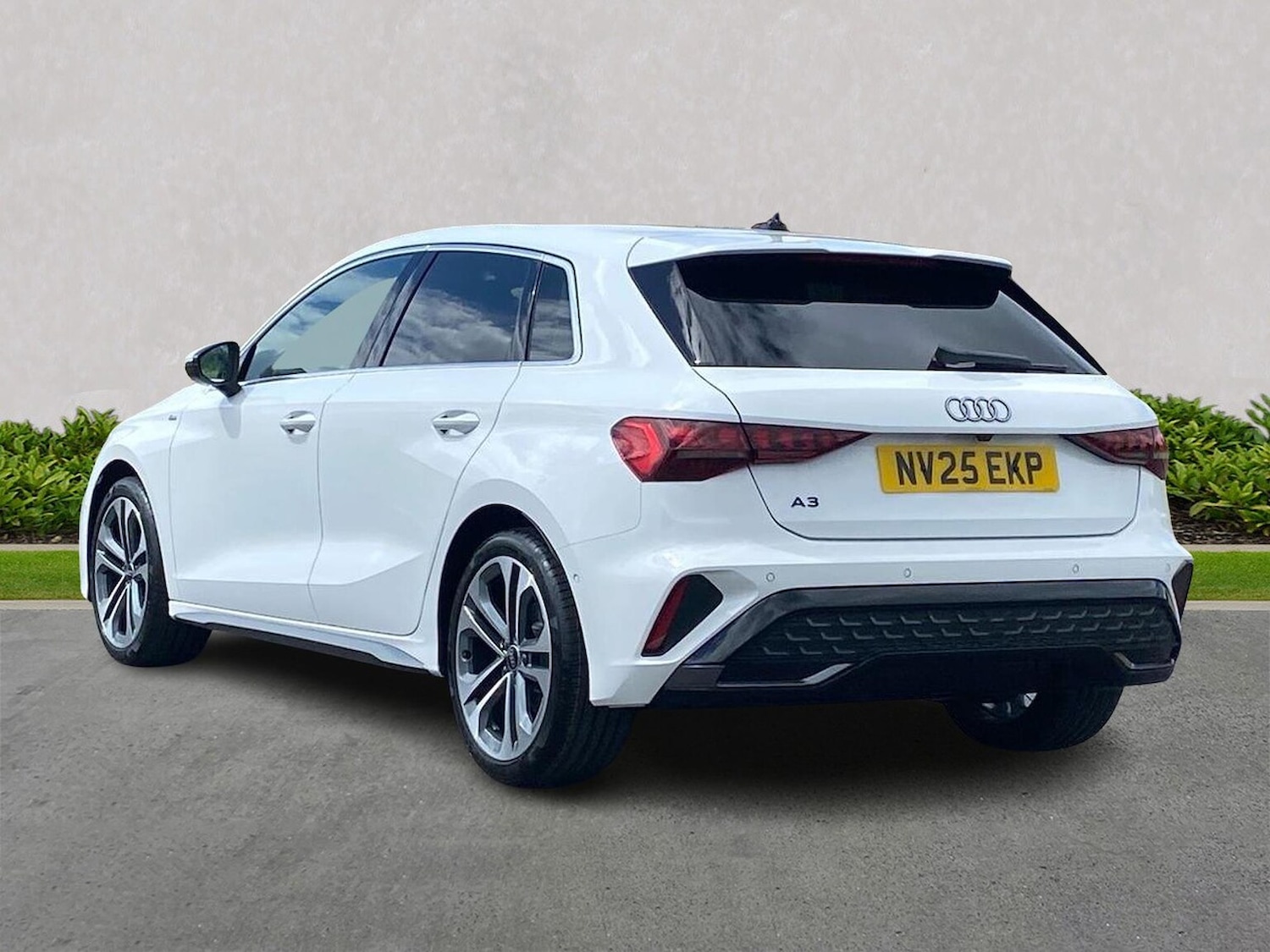 Used Audi A3 2025 for sale - 76809363: Photo 2