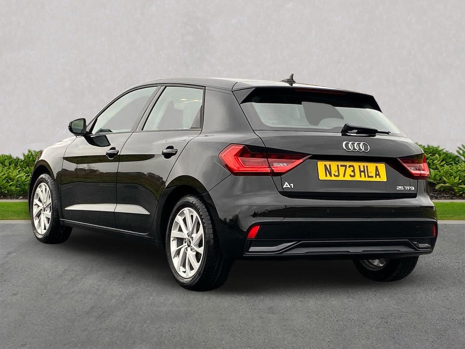 Used Audi A1 2023 for sale - 77707424: Photo 2
