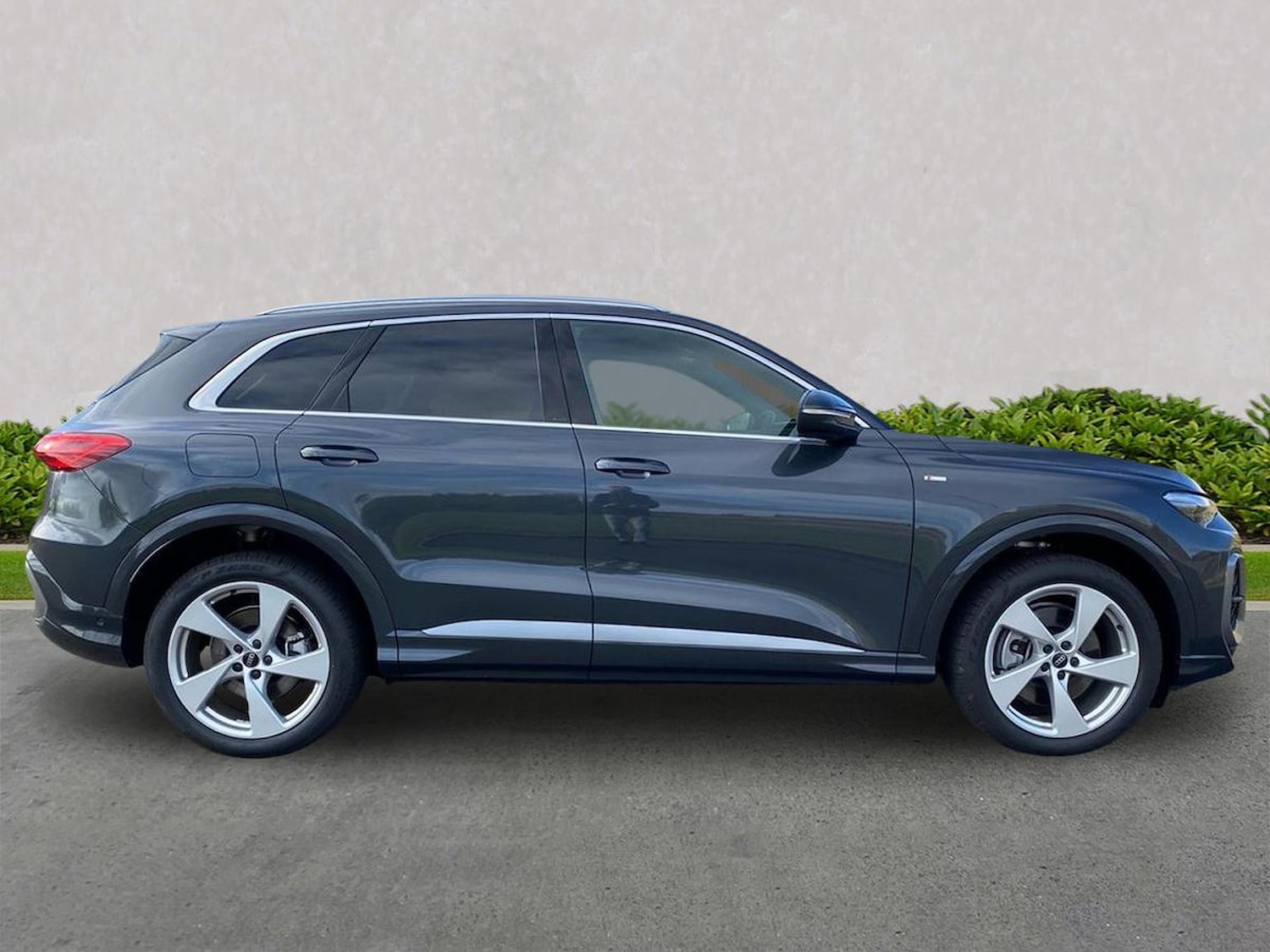 Used Audi Q5 2025 for sale - 77489240: Photo 3