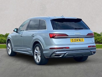 Used Audi Q7 2024 for sale - 79290031: Photo