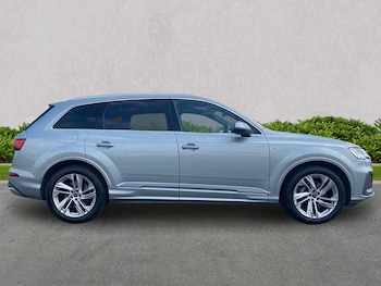 Used Audi Q7 2024 for sale - 79290031: Photo