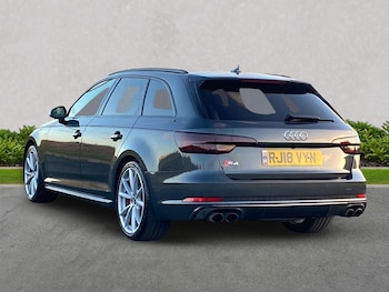 Used Audi A4 2018 for sale - 77011944: Photo