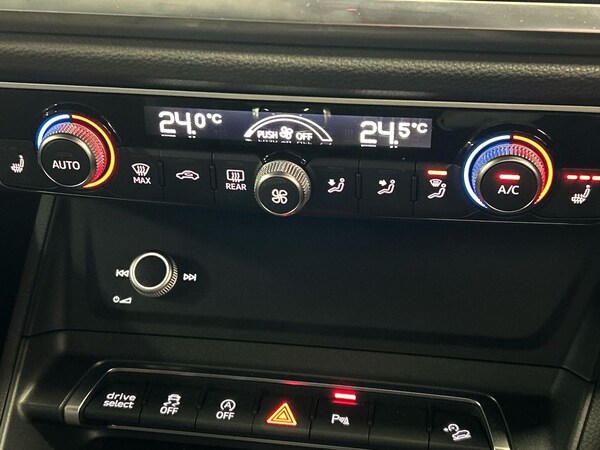 Used Audi Q3 2021 for sale - 76149535: Photo 12