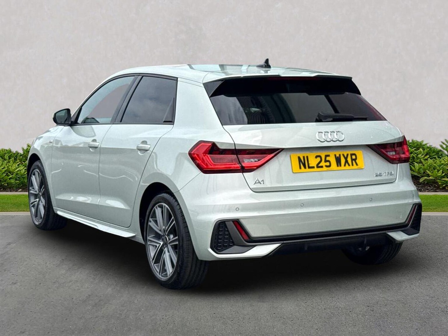 Used Audi A1 2025 for sale - 76422395: Photo 2