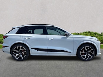 Used Audi Q6 e-tron 2024 for sale - 75436412: Photo