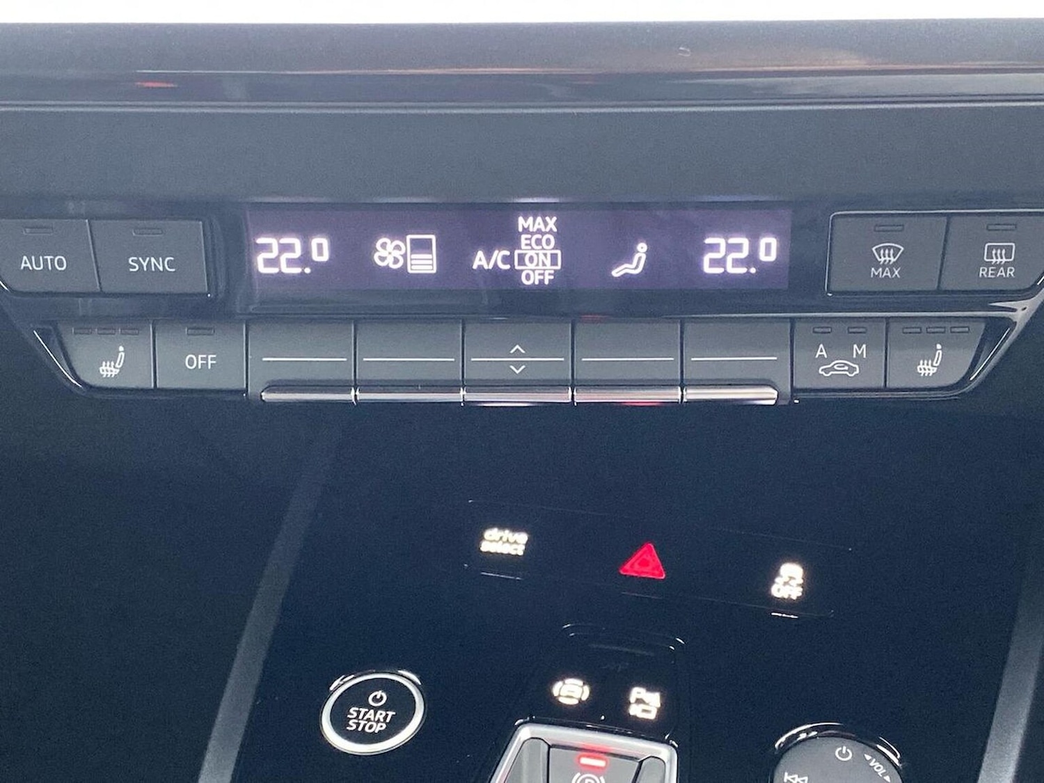 Used Audi Q4 e-tron 2025 for sale - 76699379: Photo 12