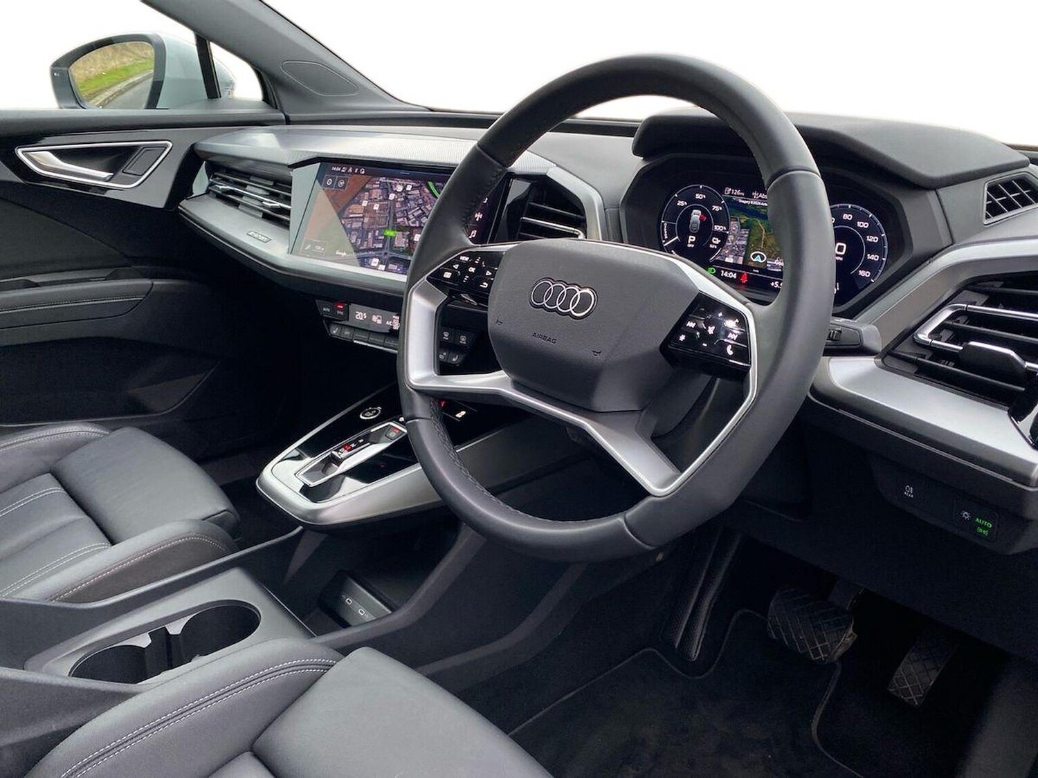 Used Audi Q4 e-tron 2024 for sale - 77789516: Photo 15