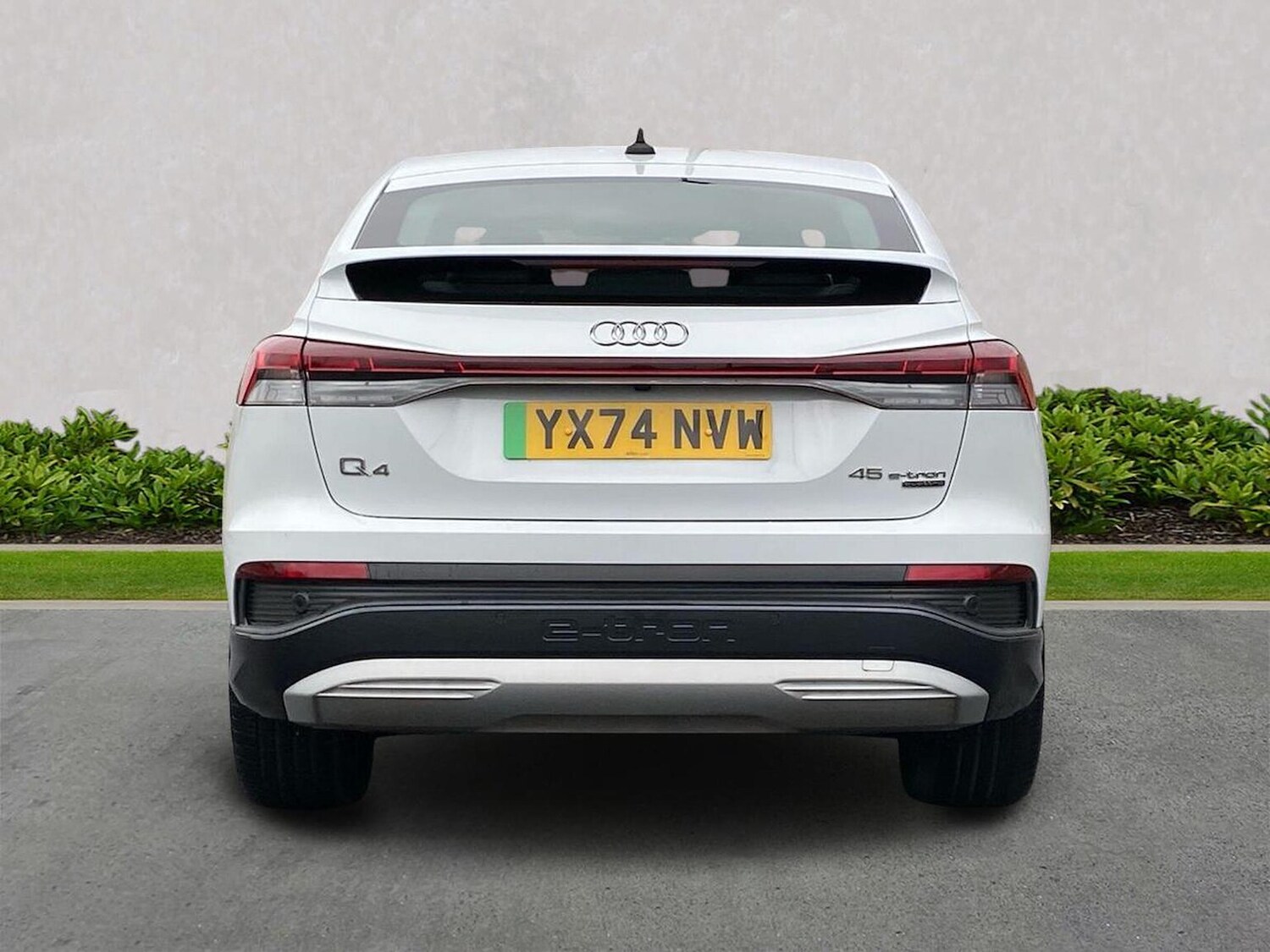 Used Audi Q4 e-tron 2024 for sale - 77789516: Photo 4