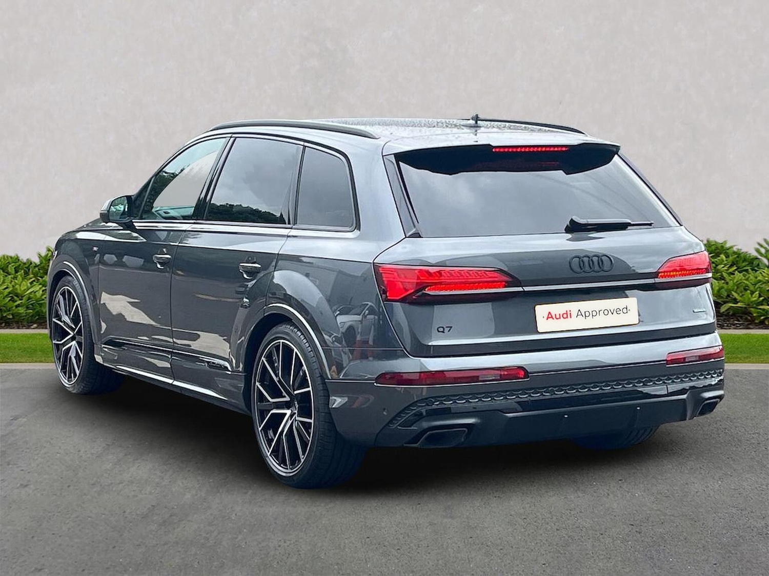 Used Audi Q7 2025 for sale - 76357853: Photo 2