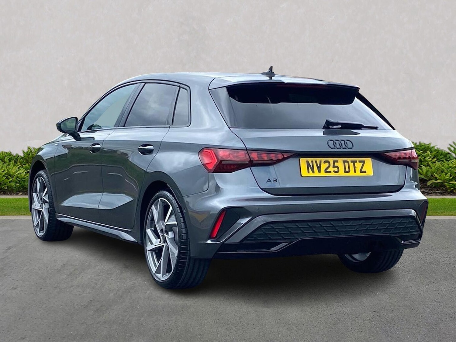 Used Audi A3 2025 for sale - 76666202: Photo 2