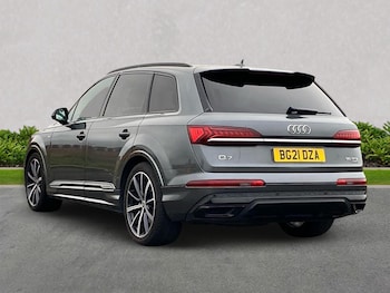 Used Audi Q7 2021 for sale - 77065797: Photo