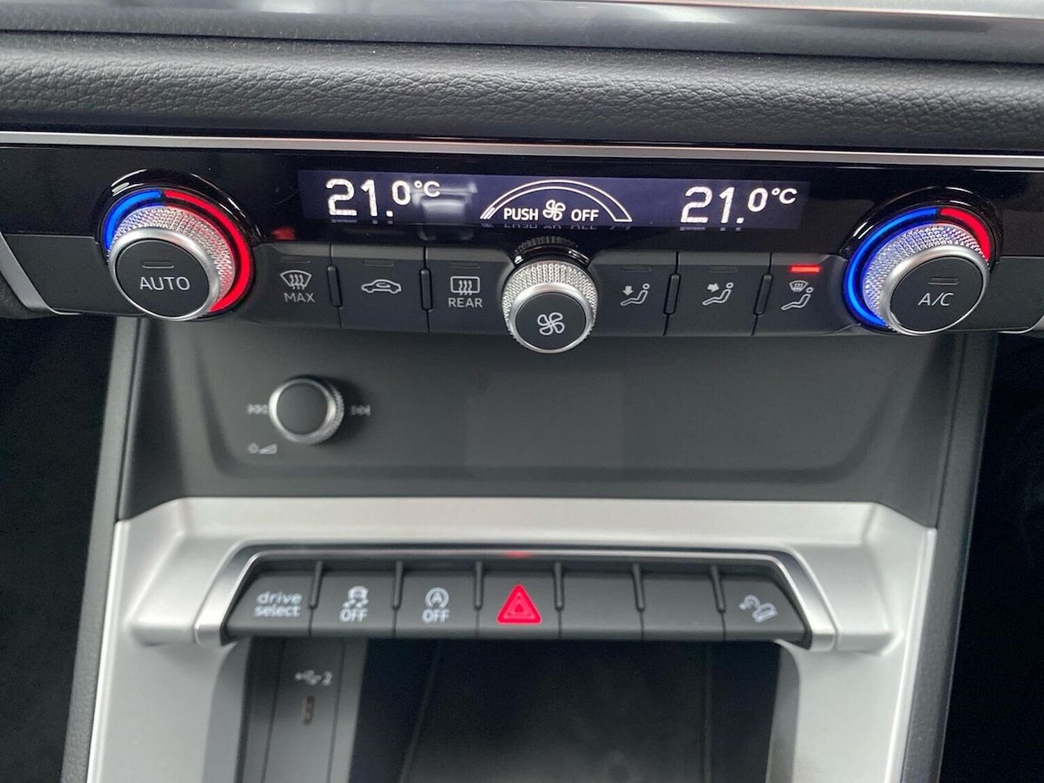 Used Audi Q3 2024 for sale - 77676323: Photo 12