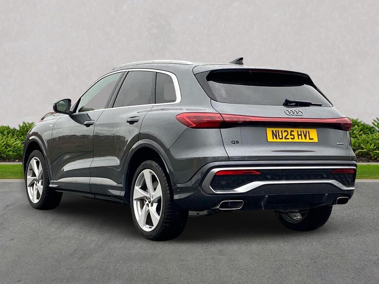 Used Audi Q5 2025 for sale - 78026078: Photo 2