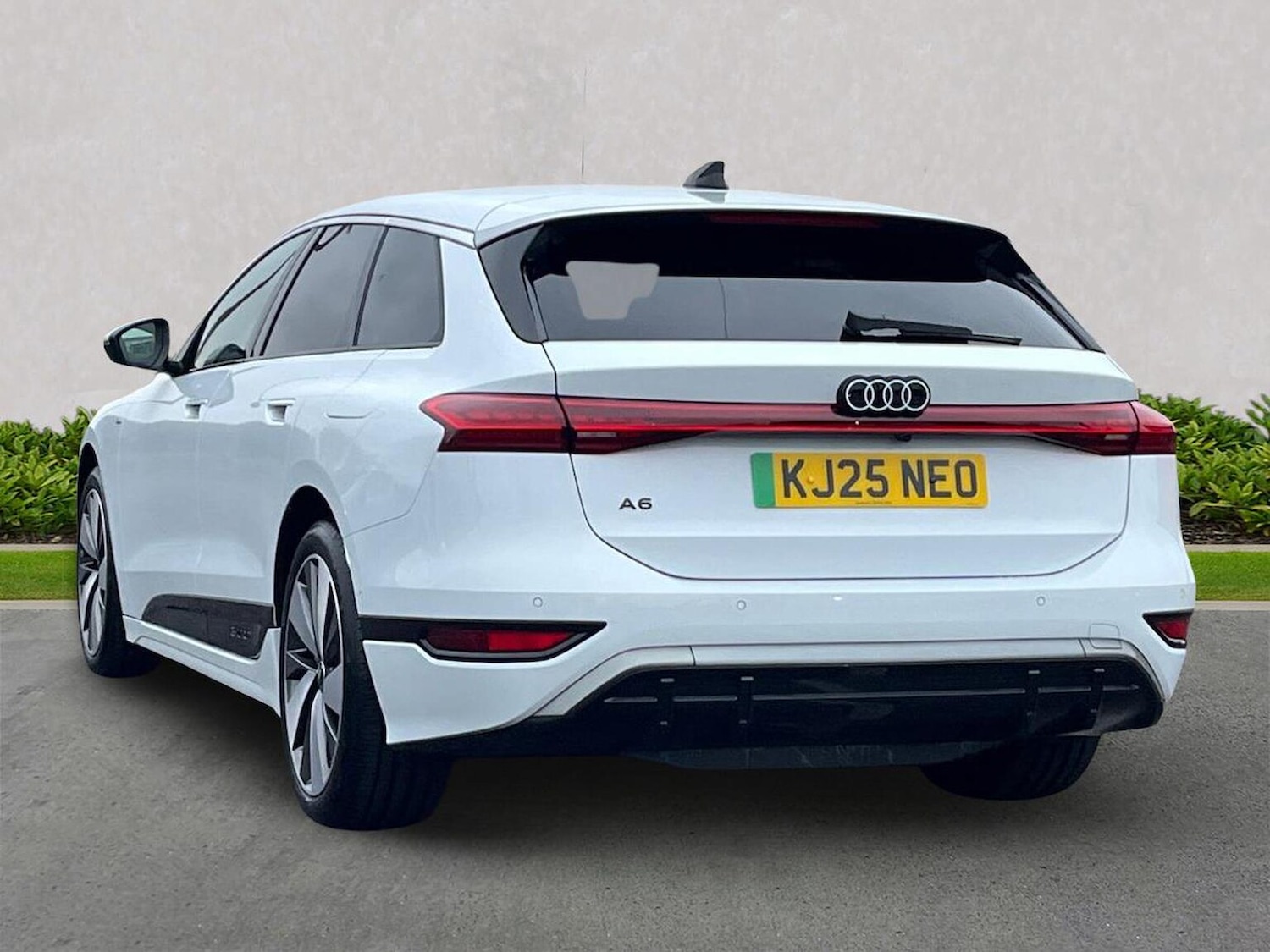 Used Audi A6 2025 for sale - 77845290: Photo 2