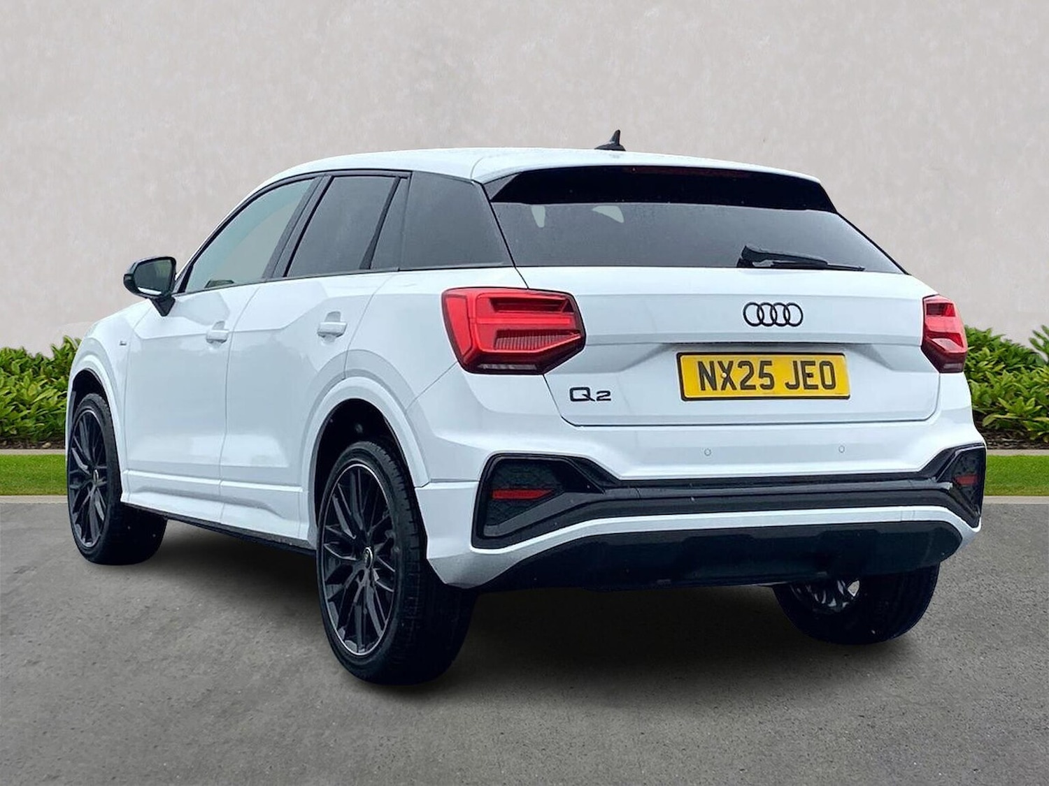 Used Audi Q2 2025 for sale - 76165043: Photo 2