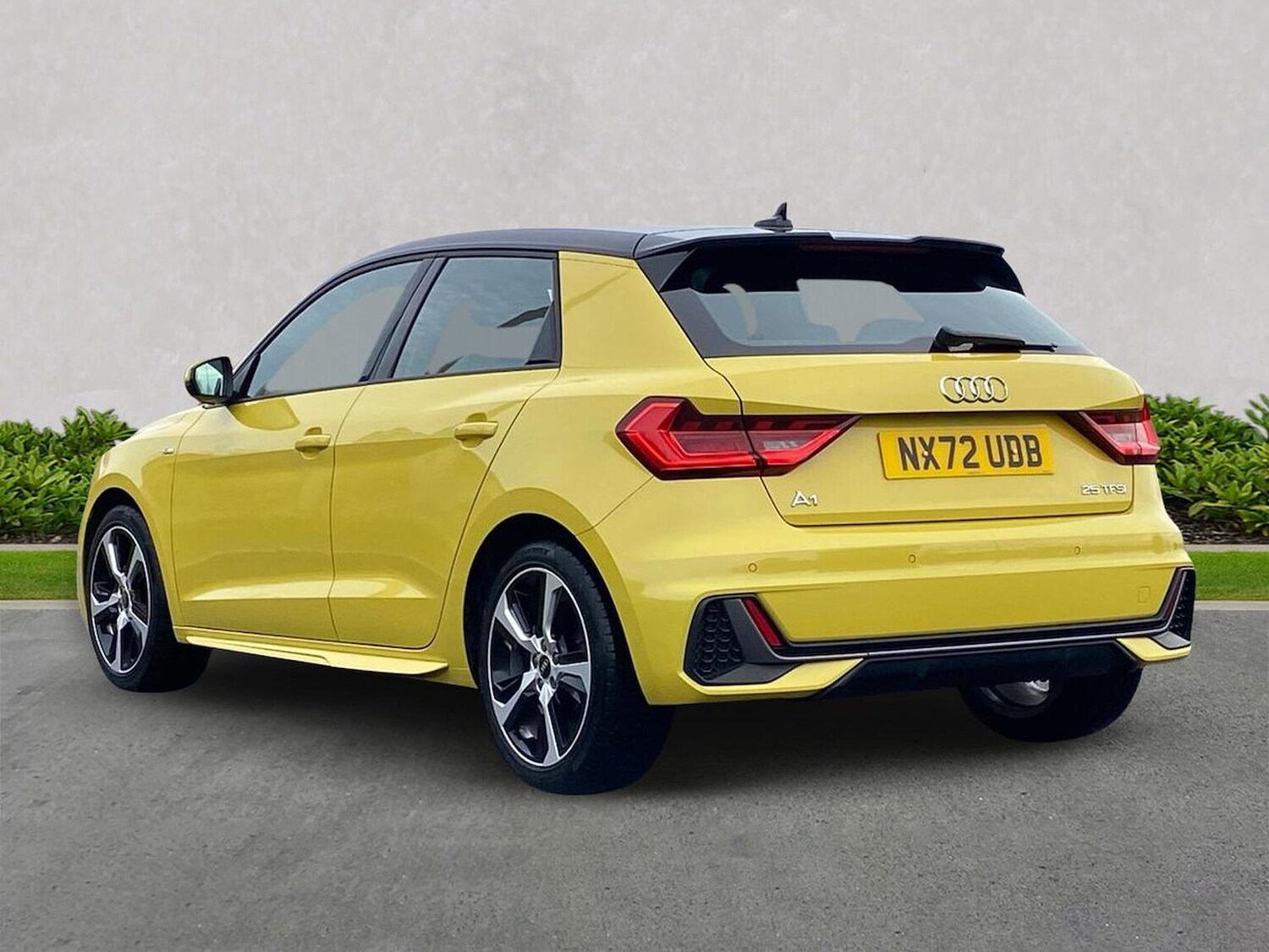 Used Audi A1 2022 for sale - 76547630: Photo 2