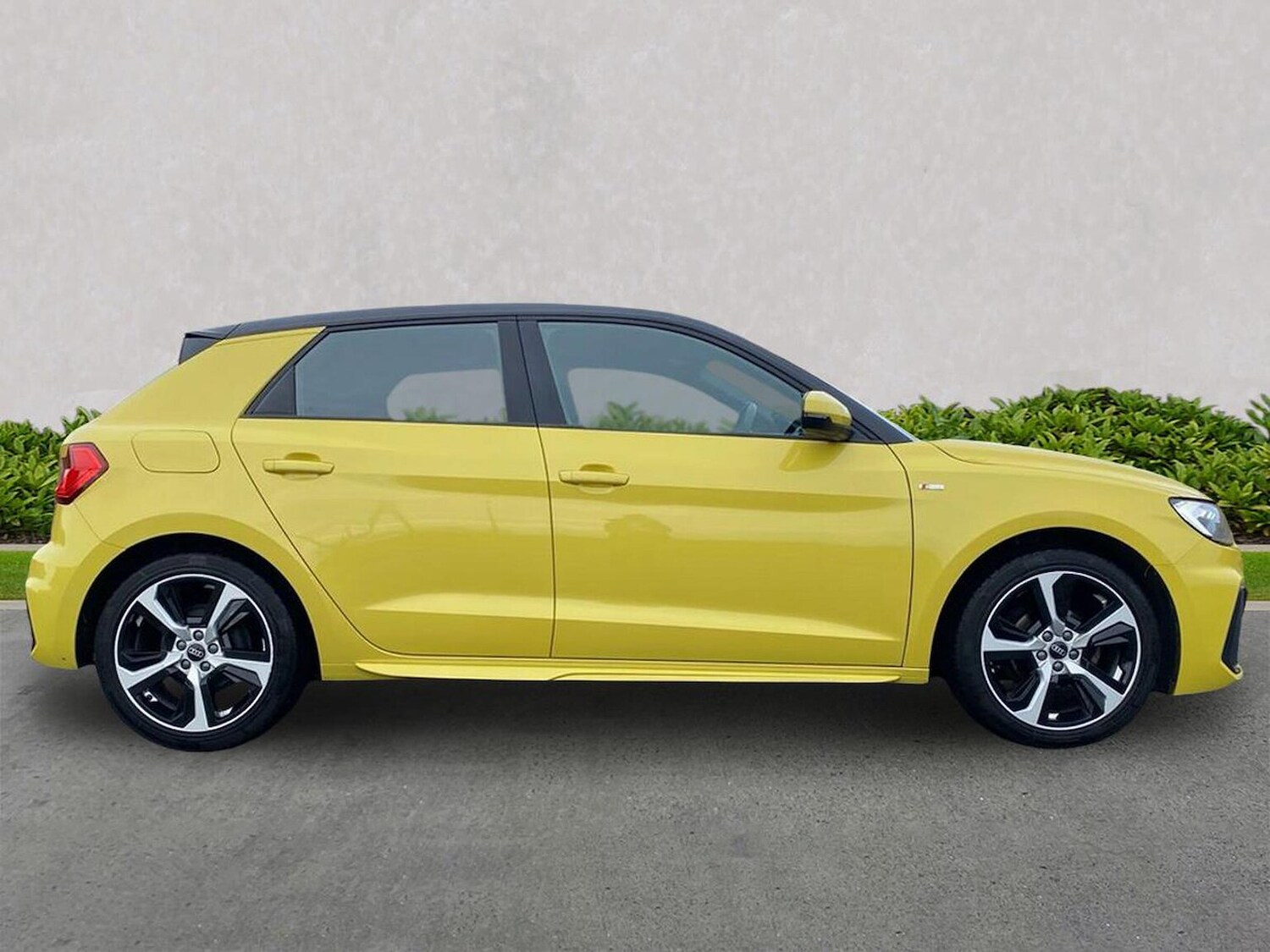 Used Audi A1 2022 for sale - 76547630: Photo 3