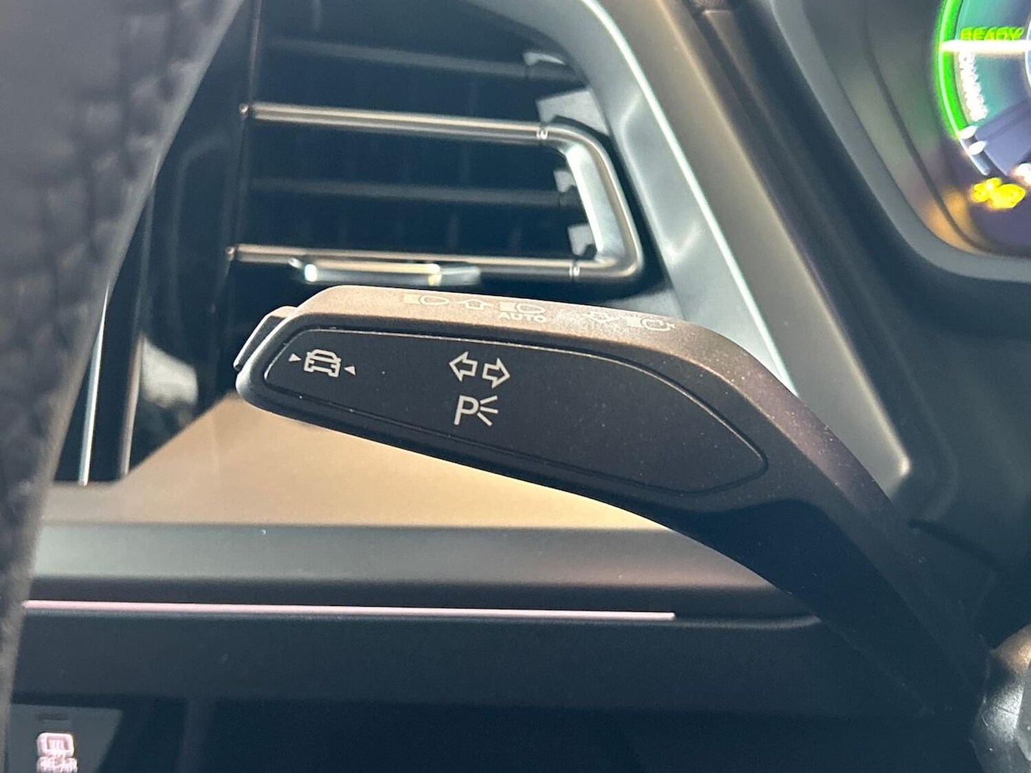 Used Audi Q4 e-tron 2025 for sale - 78192992: Photo 31