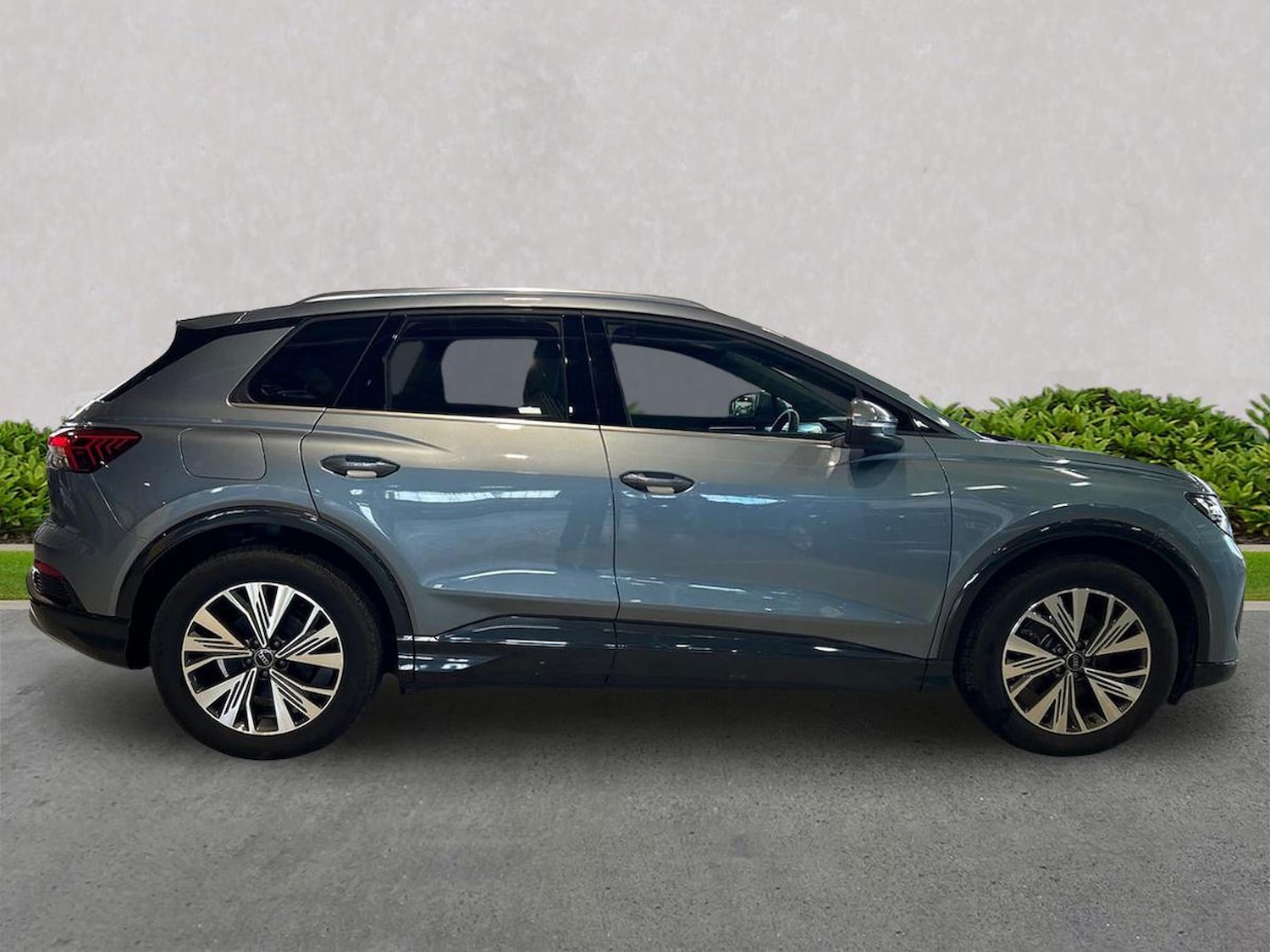 Used Audi Q4 e-tron 2025 for sale - 78192992: Photo 5