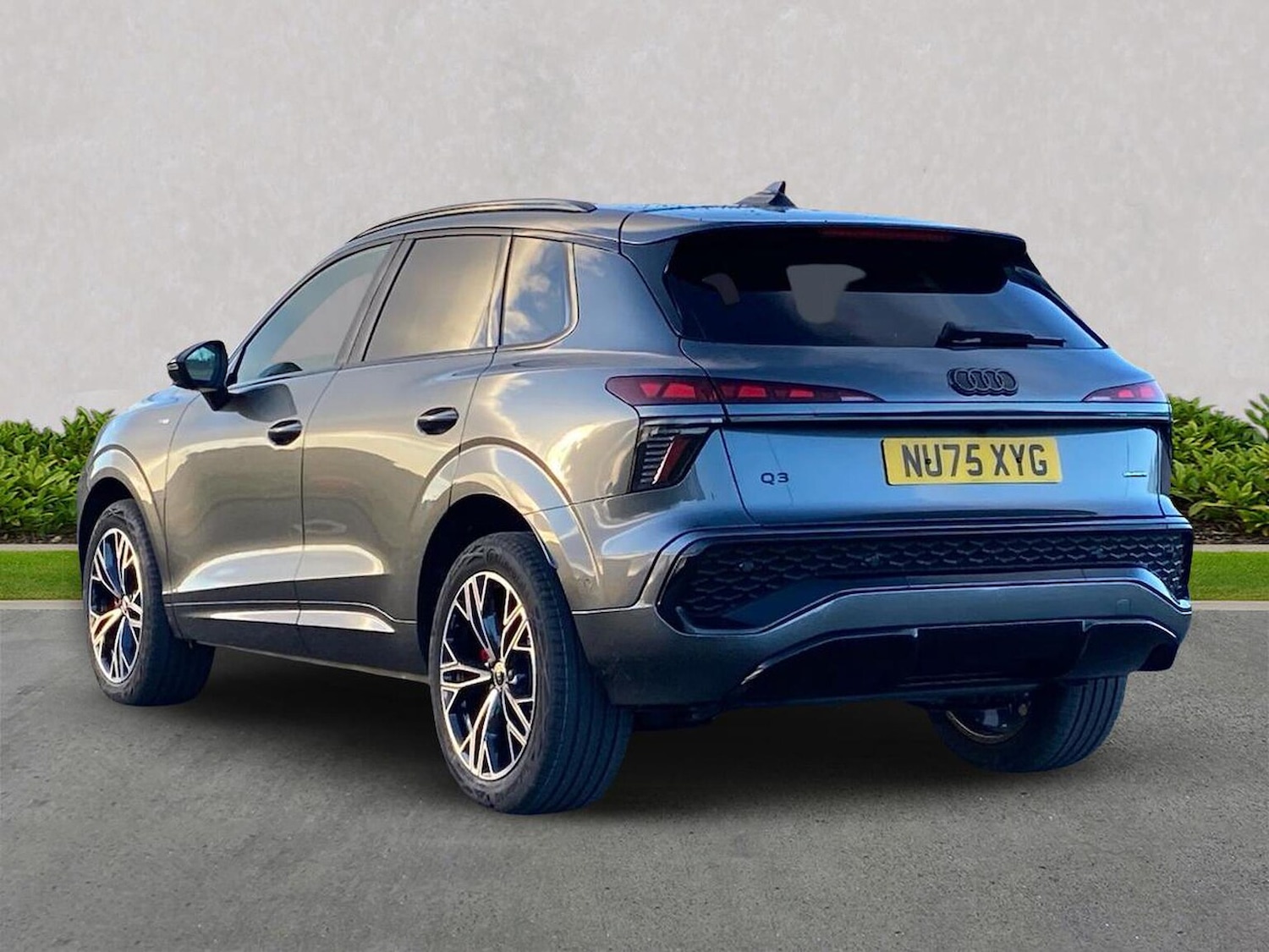 Used Audi Q3 2025 for sale - 77489221: Photo 2