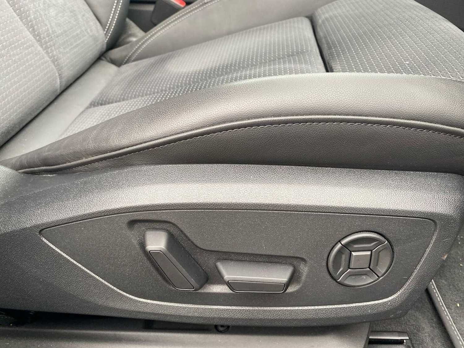 Used Audi A6 2024 for sale - 76149604: Photo 30