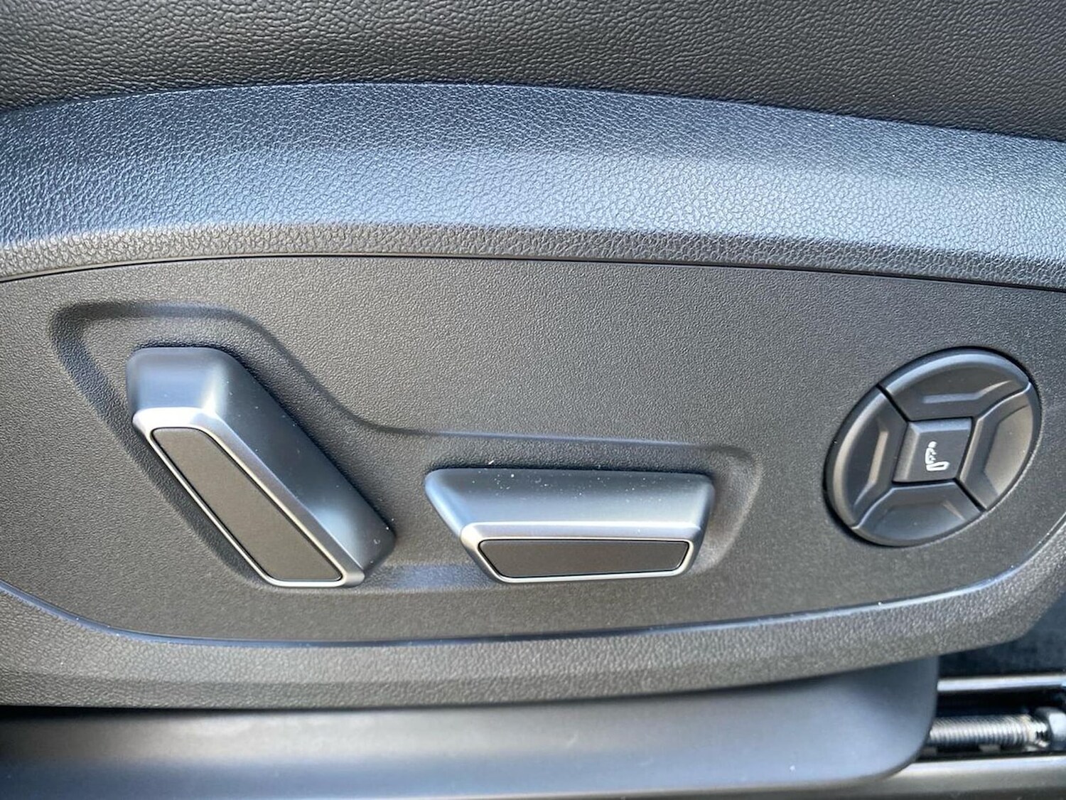 Used Audi Q6 e-tron 2025 for sale - 77489232: Photo 30