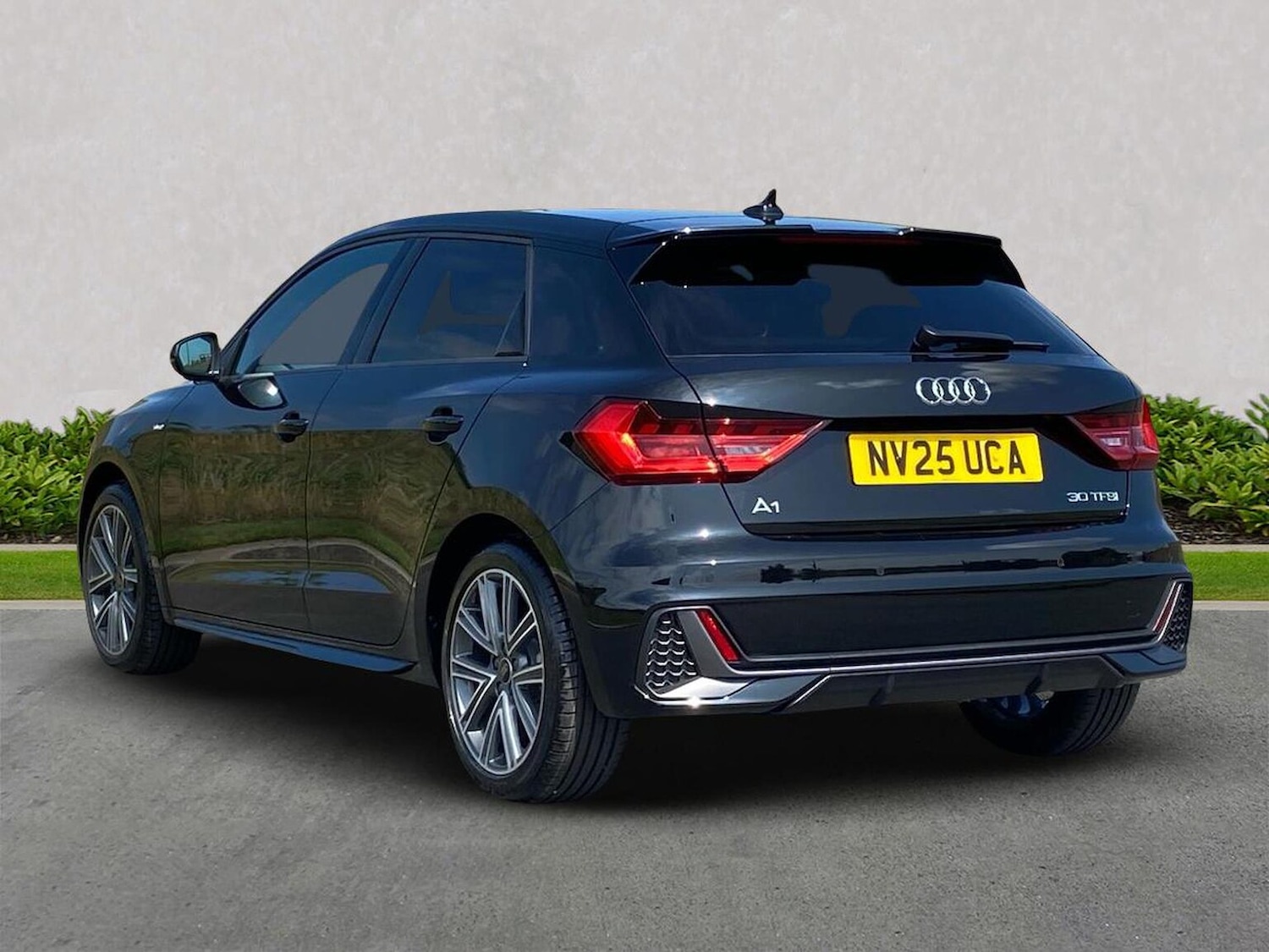 Used Audi A1 2025 for sale - 76022716: Photo 2