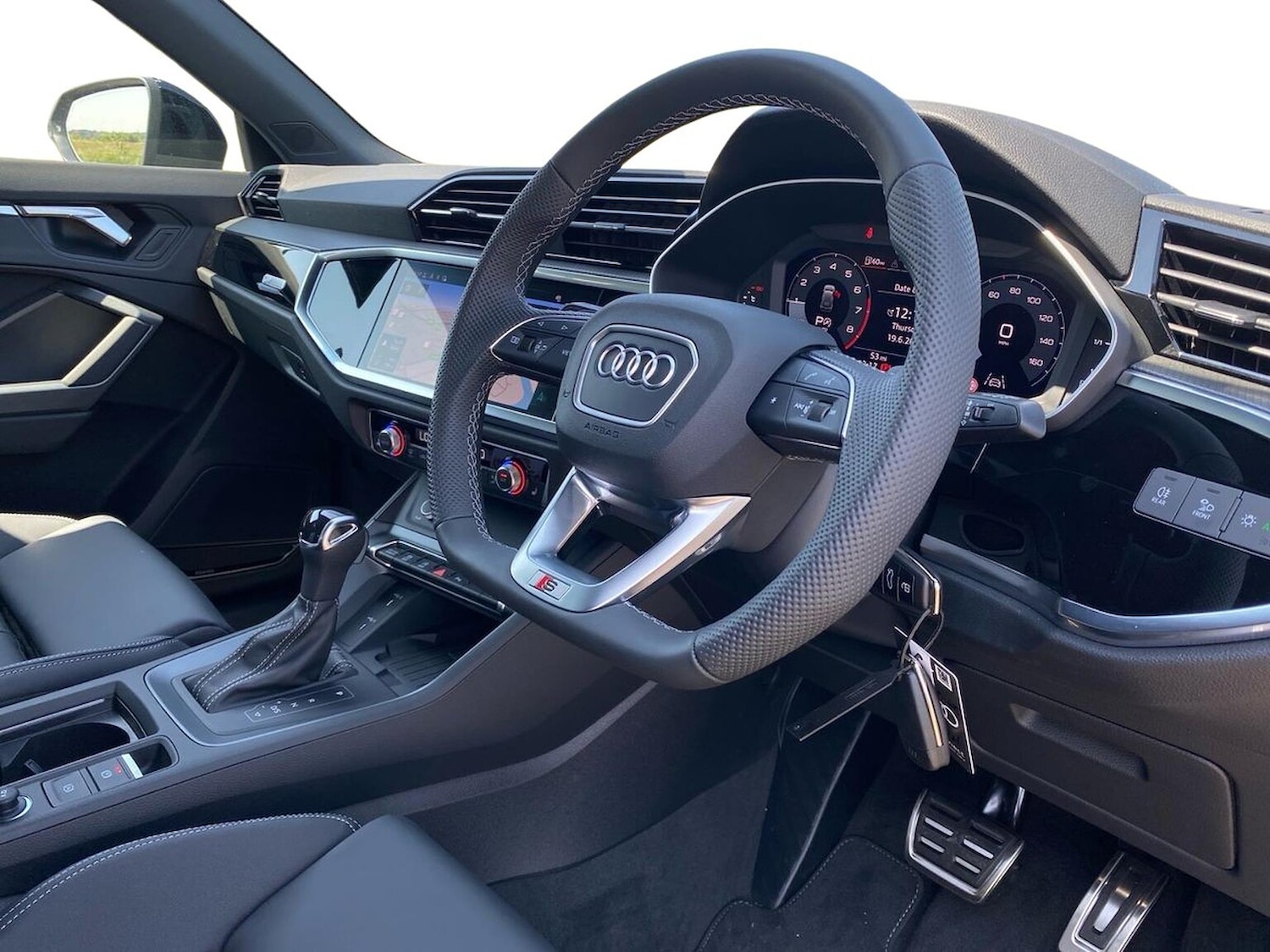 Used Audi Q3 2025 for sale - 77973940: Photo 15