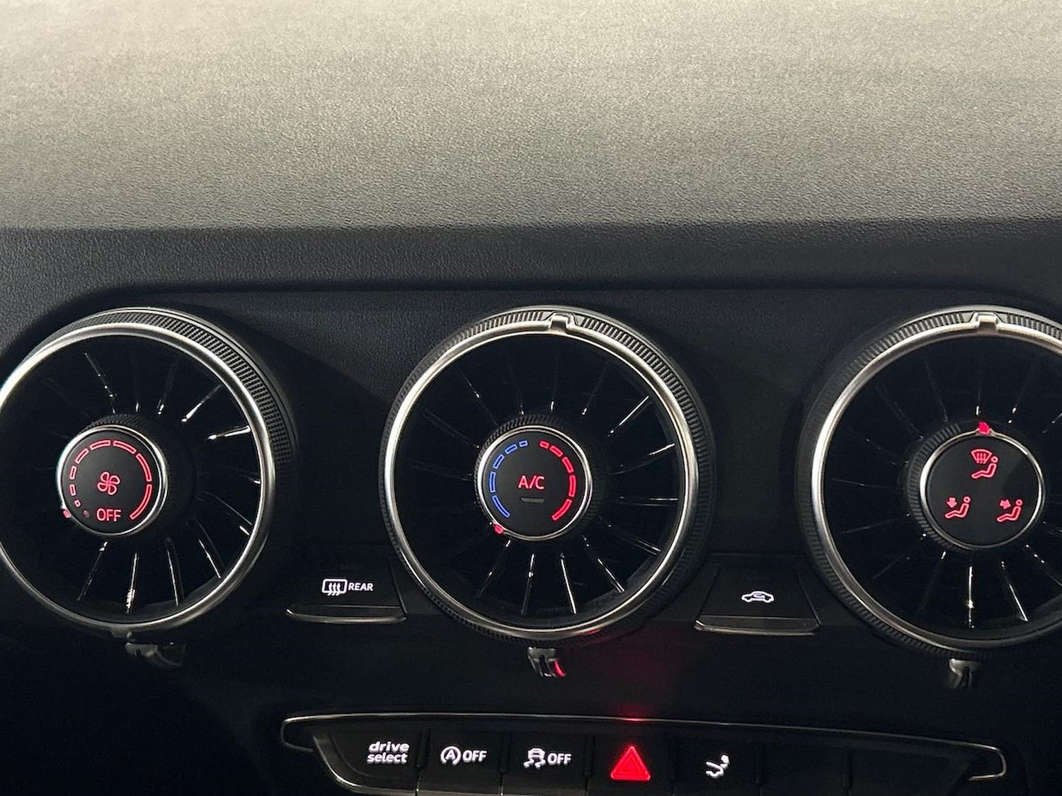 Used Audi TT 2023 for sale - 76313848: Photo 12