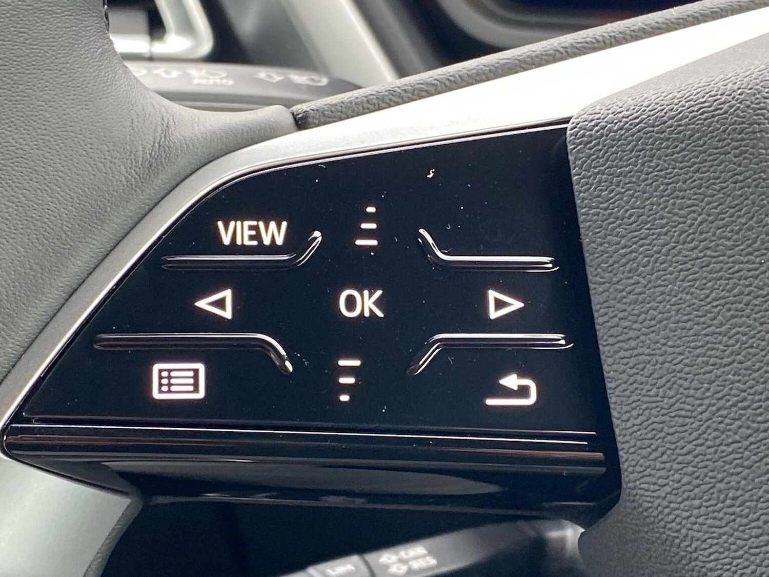 Used Audi Q4 e-tron 2025 for sale - 76749010: Photo 27