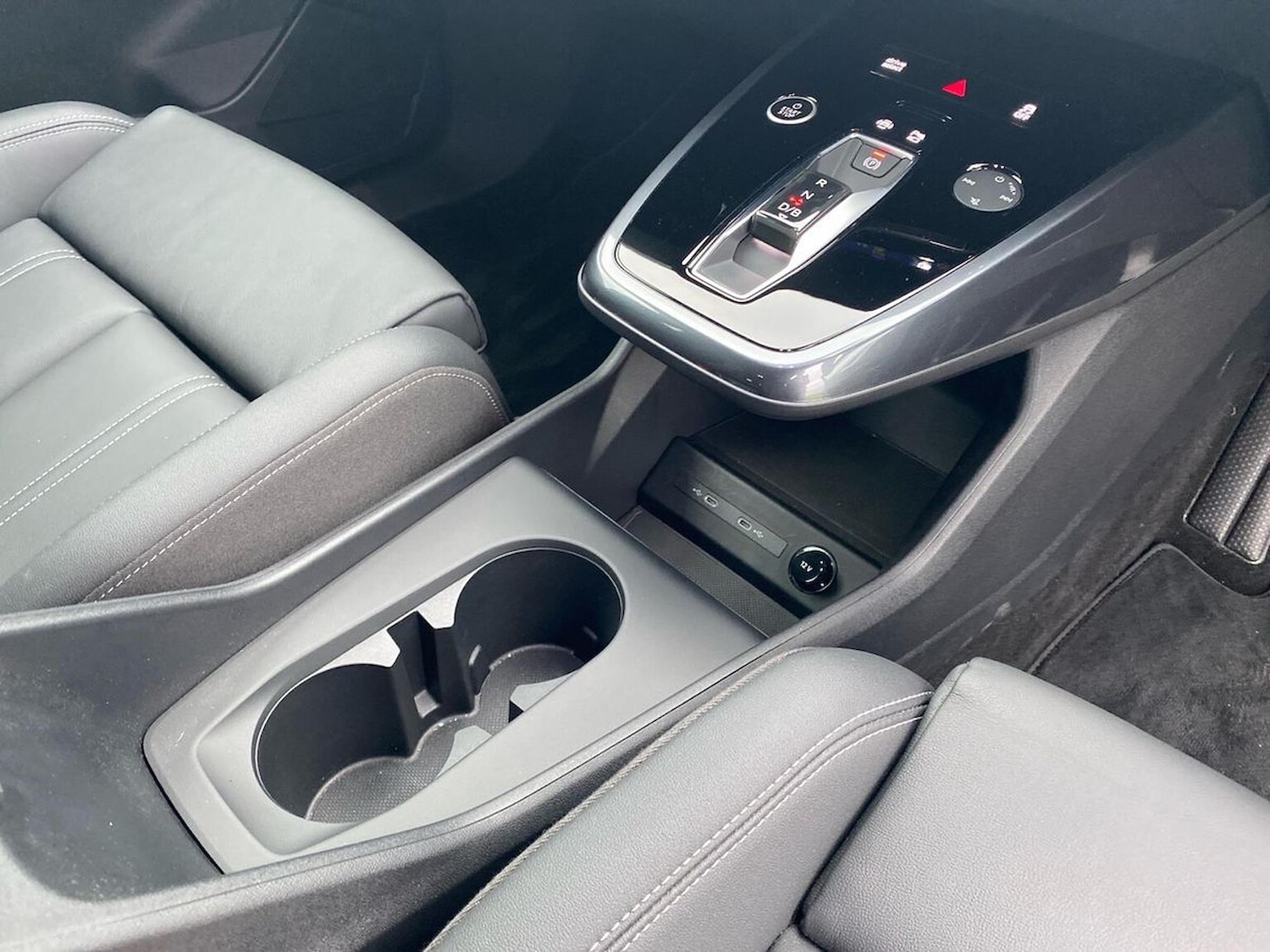 Used Audi Q4 e-tron 2025 for sale - 77012414: Photo 15