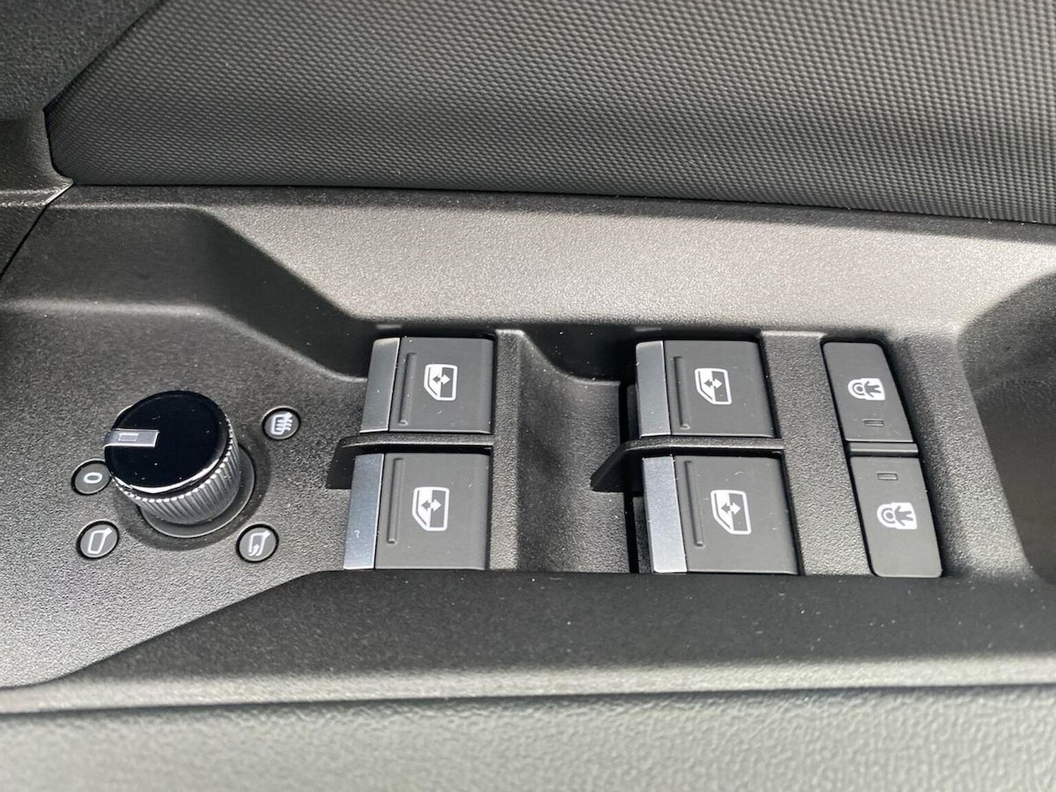 Used Audi Q4 e-tron 2025 for sale - 77012414: Photo 23