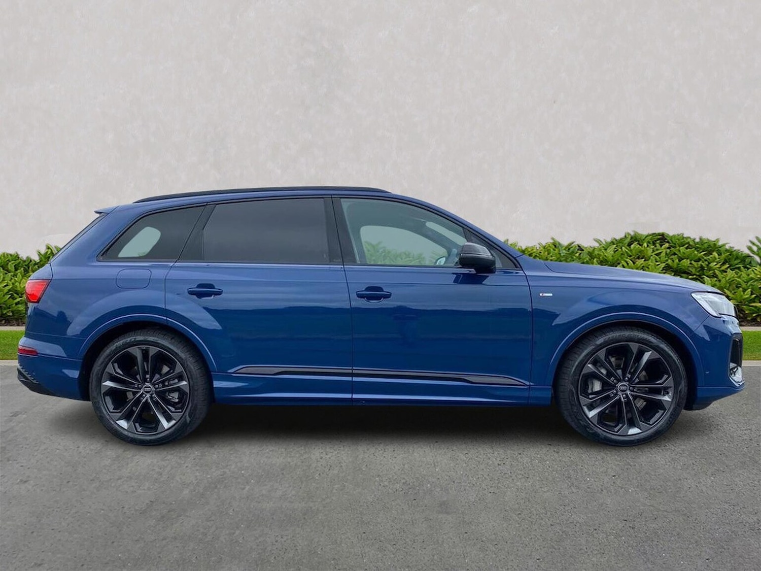 Used Audi Q7 2025 for sale - 76450581: Photo 3